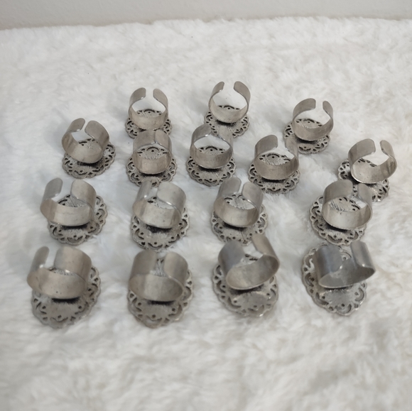 Lot of 16 Rings Costume Jewelry Size Adjustable - Picture 6 of 7